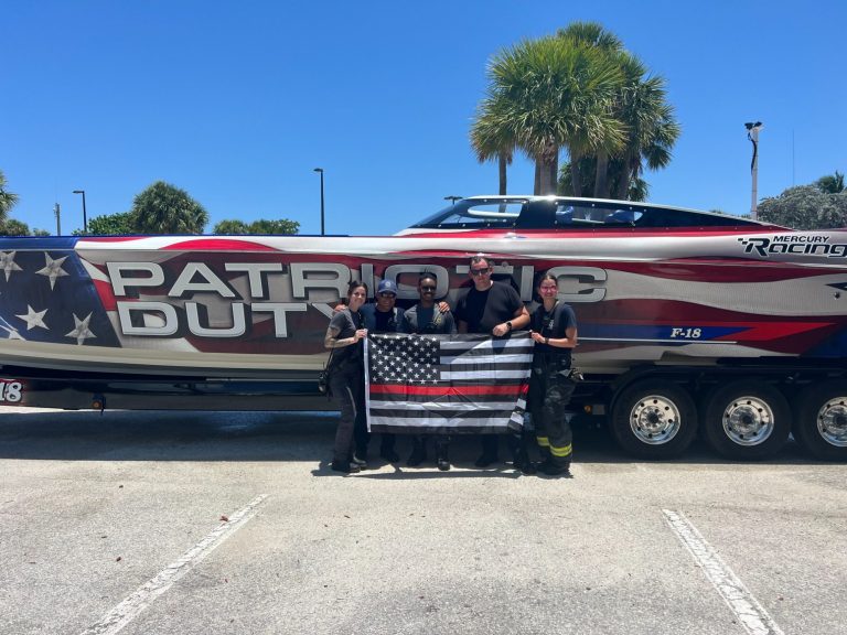 F18 Patriotic Duty Offshore Racing Boat